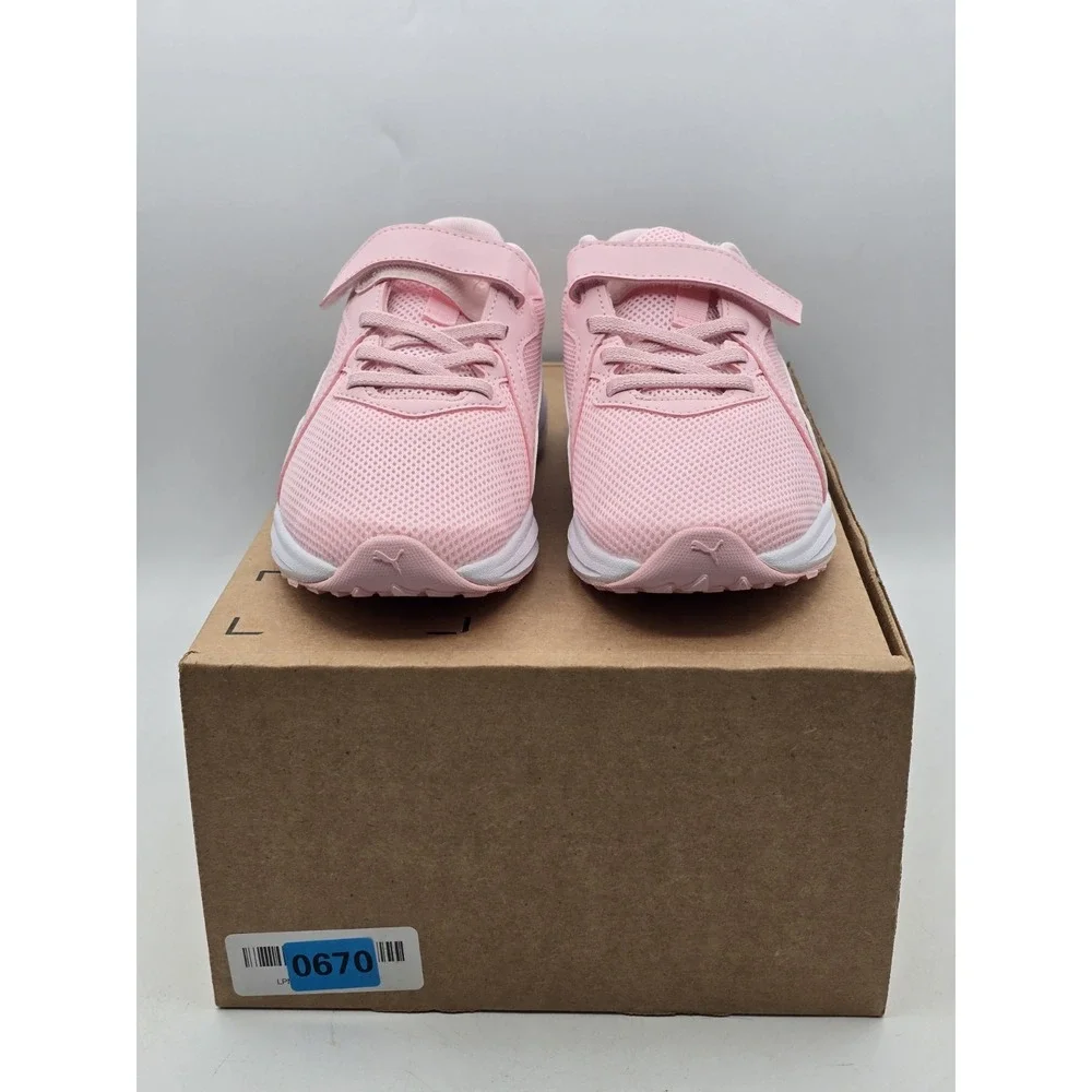 NEW Puma Children's‎ Twitch Runner Sneakers - Color Pink/White - Size 3 Child
